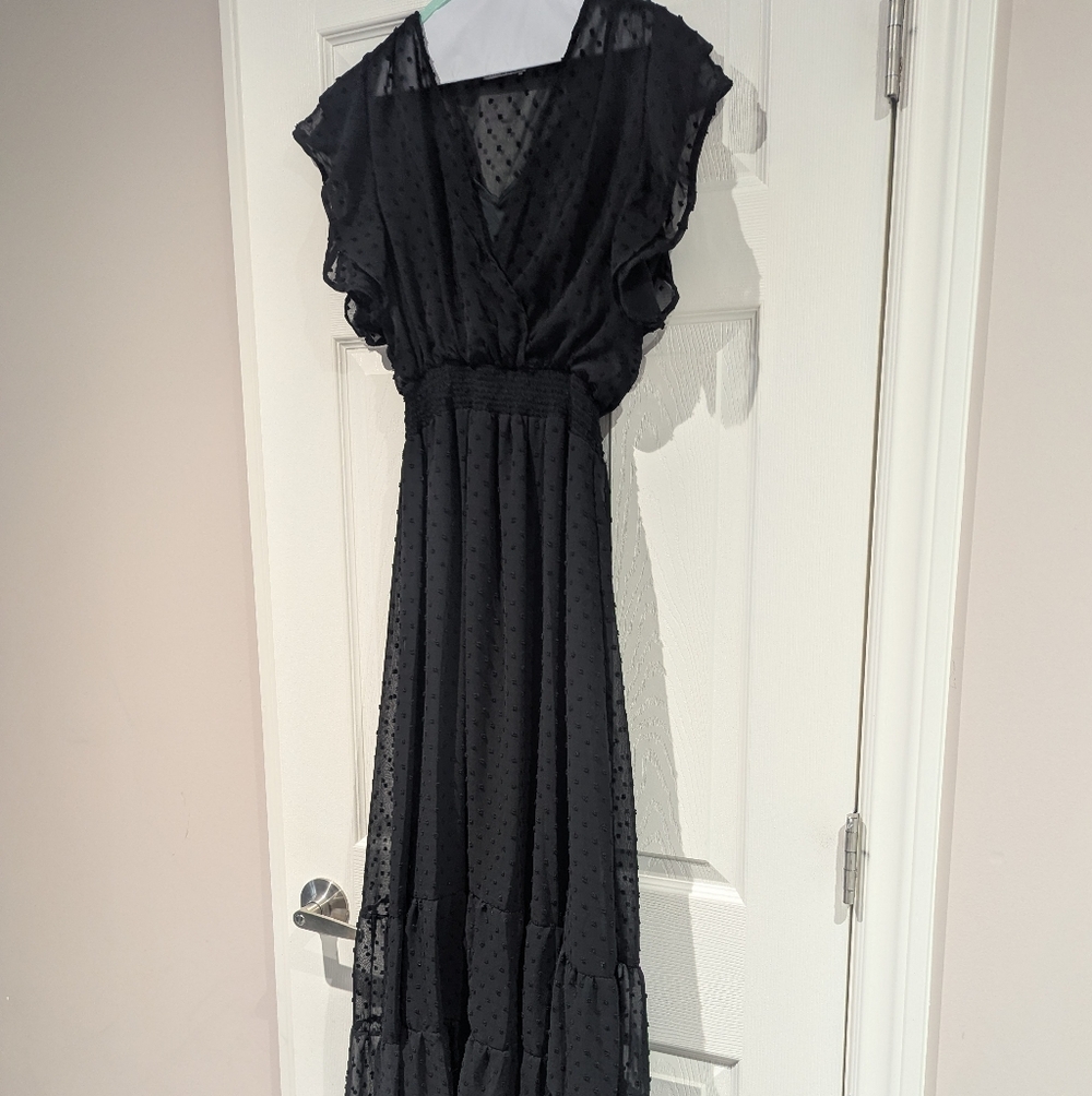 Elegant Black Maxi Dress